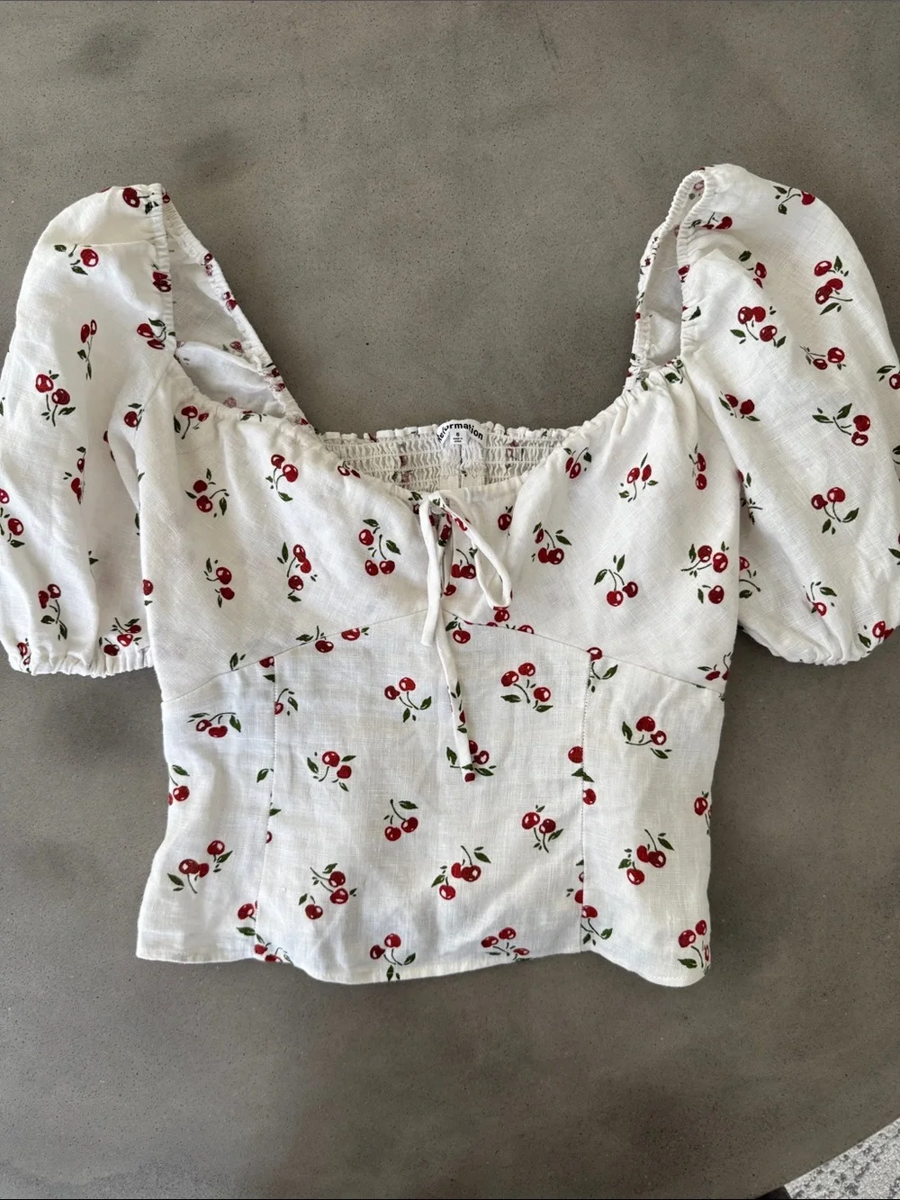 🍒 Reformation Rory Linen Top in Cherry Pit Size 6 Rare Like new